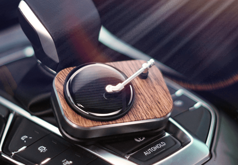 Solar Rotating Car Perfume – Record Player Aromatherapy Decor