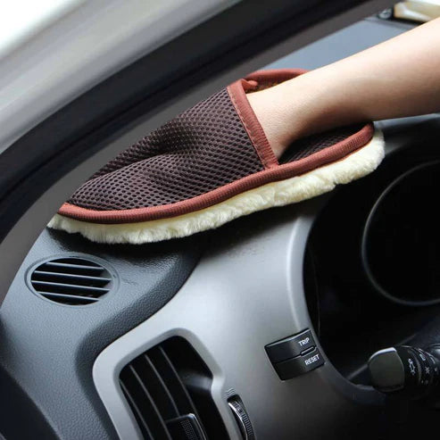 Car Wash Cleaning Glove – Soft Microfiber for Cars & Bikes
