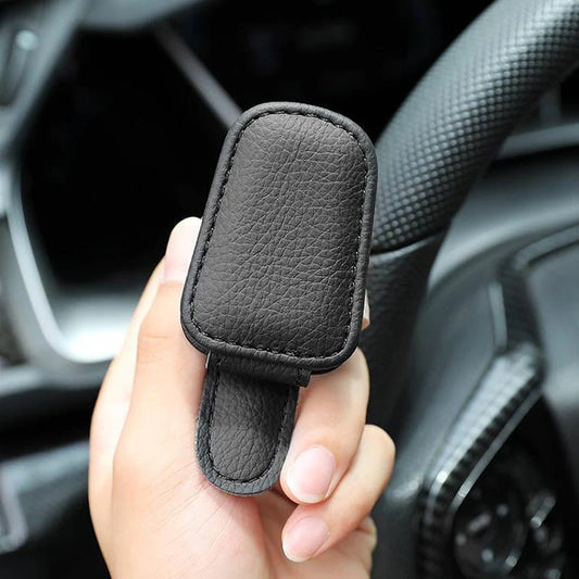 Car Sunglasses Holder Clip – Easy Sun Visor Mount for Safe and Handy Glasses Storage